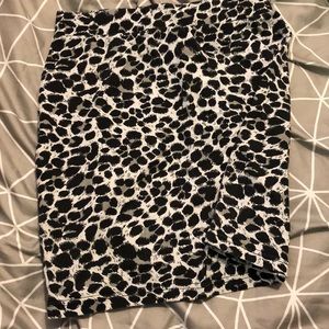 Cute h&m skirt size 4